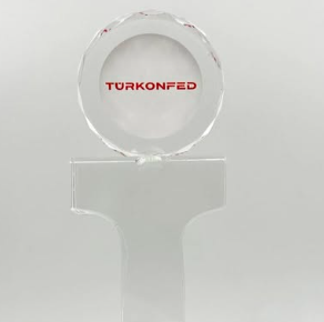 GÜNSİFED Yönetim Kurulu Başkanı Gamze Aşnük, Ankara Federasyon Başkanları Toplantısı’nda anlamlı bir plaket aldı.