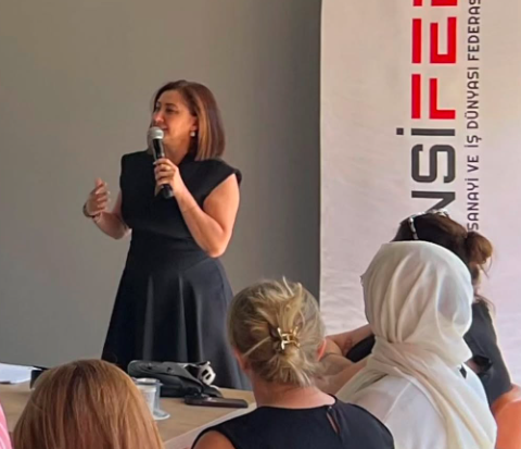 100 kadın girişimcinin güçlendirme projesinde Sedefed ve Günsifed kalplere dokundu.